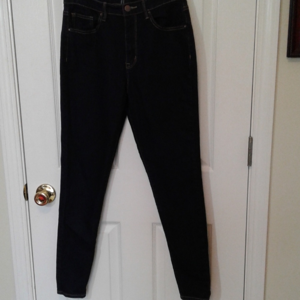 Forever 21 dark blue denim Jean sz 28